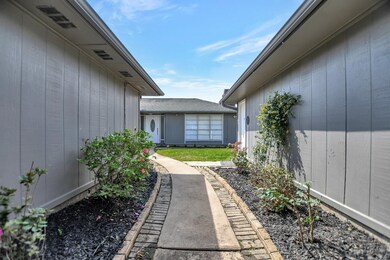 632 E Castle Harbour Dr, Friendswood, TX 77546 - photo 5