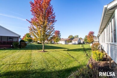 5200 Villa Dr unit 45, Davenport, IA 52806 - photo 3