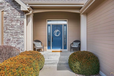 7514 SW Ambassador Place, Topeka, KS 66610 - photo 3