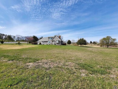 5244 SW Kent Place, Topeka, KS 66610 - photo 2