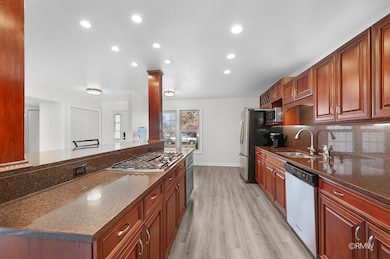 23 Hesterman Dr, Glendale Heights, IL 60139 - photo 3