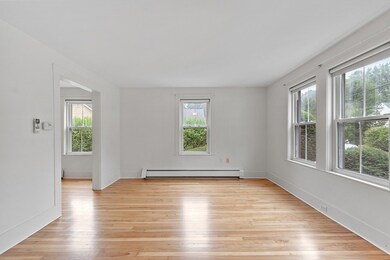 33 Lang St, Concord, MA 01742 - photo 5