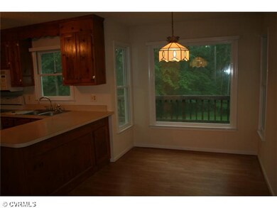 Kitchen - Eating area
