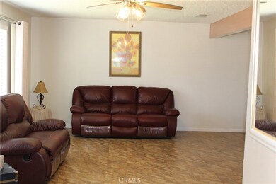 13800 Woodbine Dr, Victorville, CA 92395 - photo 4