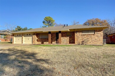 1044 Mary Dr, Hurst, TX 76053 - photo 3