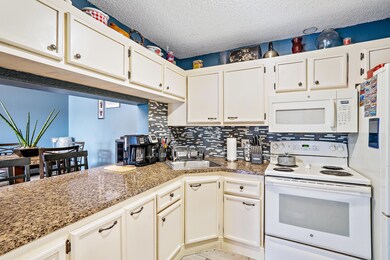 201 Foxtail Dr unit B3, Greenacres, FL 33415 - photo 6