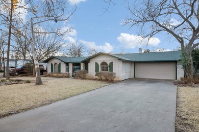 105 Ridgewood Dr, Fredericksburg, TX 78624 - photo 3