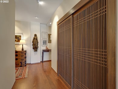 Eliot Tower unit 1804, Portland, OR 97205 - photo 4