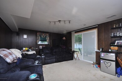 9 Sylvan family room