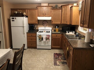 94 N Vernon St, Athens, NY 12015 - photo 3