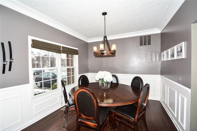 12133 Biddle Dr, Fishers, IN 46037 - photo 3