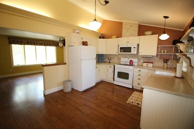 3620 W Plymouth Church Rd, Beloit, WI 53511 - photo 7