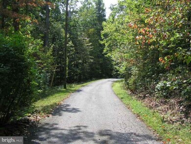 181 Lakeside Dr, Harpers Ferry, WV 25425 - photo 4