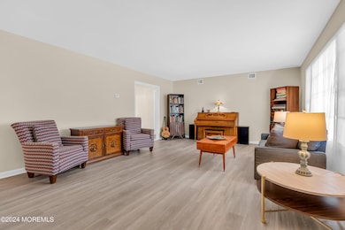 38 Fordham Dr, Matawan, NJ 07747 - photo 5