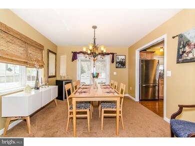 323 Fernwood Ave, Folsom, PA 19033 - photo 4