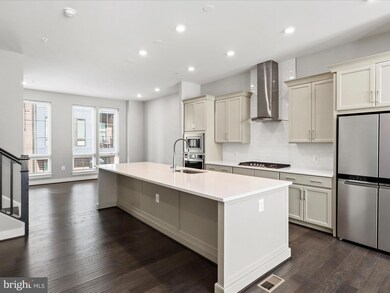 1888 Easterly Rd, Reston, VA 20190 - photo 2