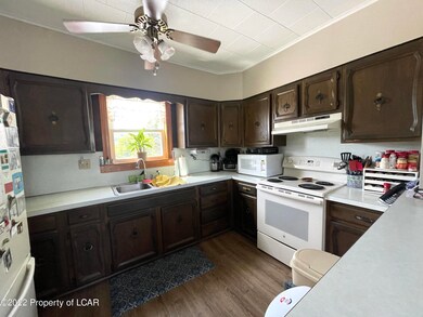 232 W Butler Dr, Drums, PA 18222 - photo 5