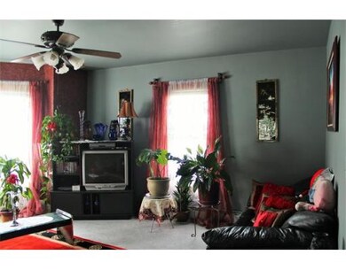 13 Jefferson St, Worcester, MA 01604 - photo 5