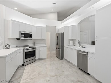 5967 Sand Wedge Ln unit 106, Naples, FL 34110 - photo 6