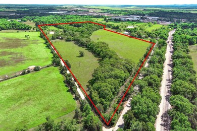 1674 Old McDade Rd unit A, Elgin, TX 78621 - photo 6