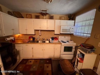 3265 Soutel Dr, Jacksonville, FL 32208 - photo 5