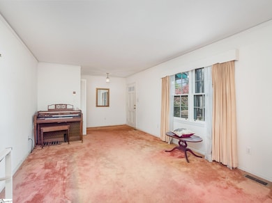 326 S Lanford Rd, Spartanburg, SC 29306 - photo 5