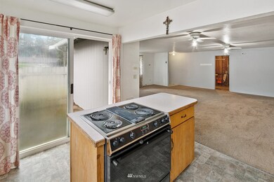 9307 Mtn Ash Cir W, University Place, WA 98467 - photo 5