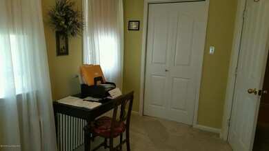 48middlesexroom1