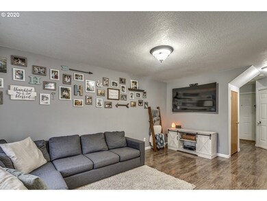 2514 E 2nd St, Newberg, OR 97132 - photo 7