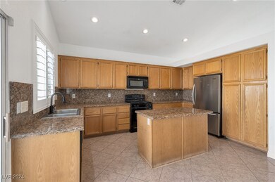 2410 Hollow Oak Ave, North Las Vegas, NV 89031 - photo 6