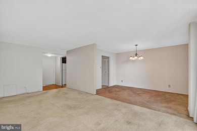 4 Monroe St unit 409, Rockville, MD 20850 - photo 5