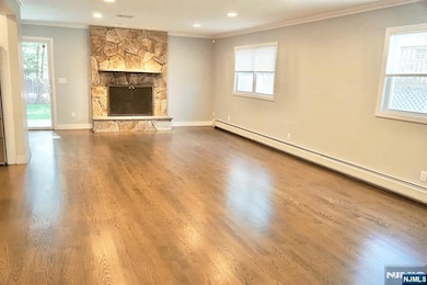 158 Newcomb Rd, Tenafly, NJ 07670 - photo 3