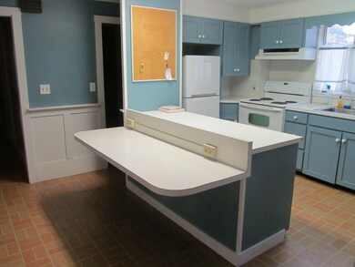 24 Henry St, Claremont, NH 03743 - photo 6