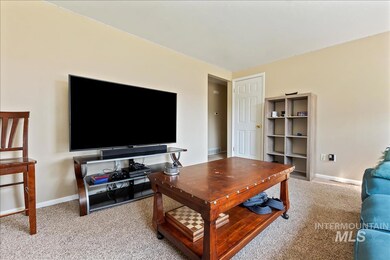 907 S Chestnut St, Nampa, ID 83686 - photo 5