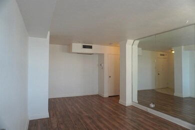 Warwick Condominiums, Atlantic City, NJ 08401 - photo 3