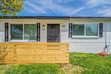 906 E Orchid Ln, Phoenix, AZ 85020 - photo 5