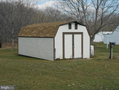 1091 Paper Mill Rd, Chambersburg, PA 17202 - photo 4