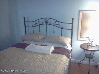 597 Stony Hollow Cir, Tobyhanna, PA 18466 - photo 6