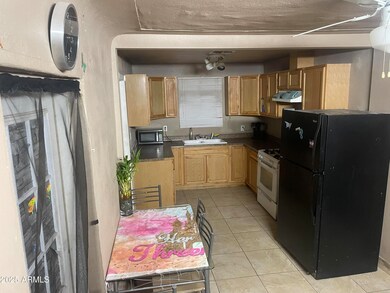 2809 W Fillmore St, Phoenix, AZ 85009 - photo 5