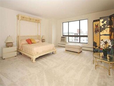 Horizon East unit 809, Watertown, MA 02472 - photo 2