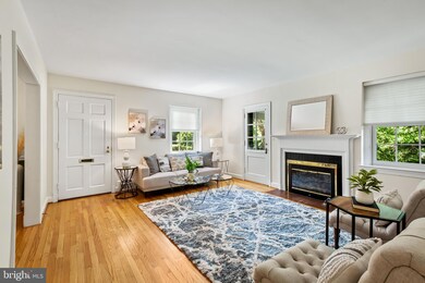 302 Weatherbee Rd, Towson, MD 21286 - photo 5