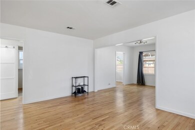 2708 Flangel St, Lakewood, CA 90712 - photo 3