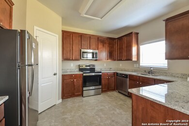 4011 Bear Oak Path, San Antonio, TX 78223 - photo 7