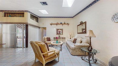 10428 SW 118th Place, Miami, FL 33186 - photo 5