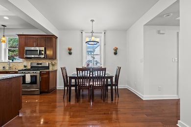 8_dining room 01