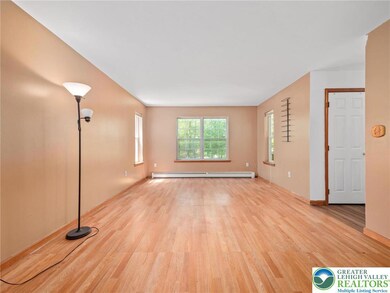 1405 Grand Mesa Dr, Effort, PA 18330 - photo 7