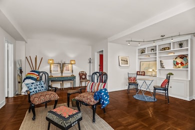 Ridge Davis Cooperative Apartments unit 506, Evanston, IL 60201 - photo 4