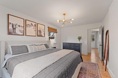 bedroom4