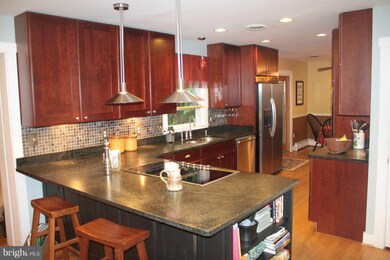 6621 Monroe Ave, Sykesville, MD 21784 - photo 2