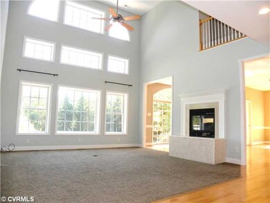Den/Family/Great Room - 21 x 16 Family Room with w